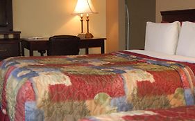 Golden Manor Inn & Suites